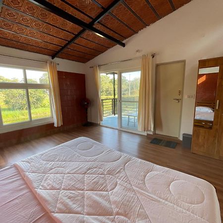 Lake Ripples - Farmstay & Camping Ponnampet 외부 사진