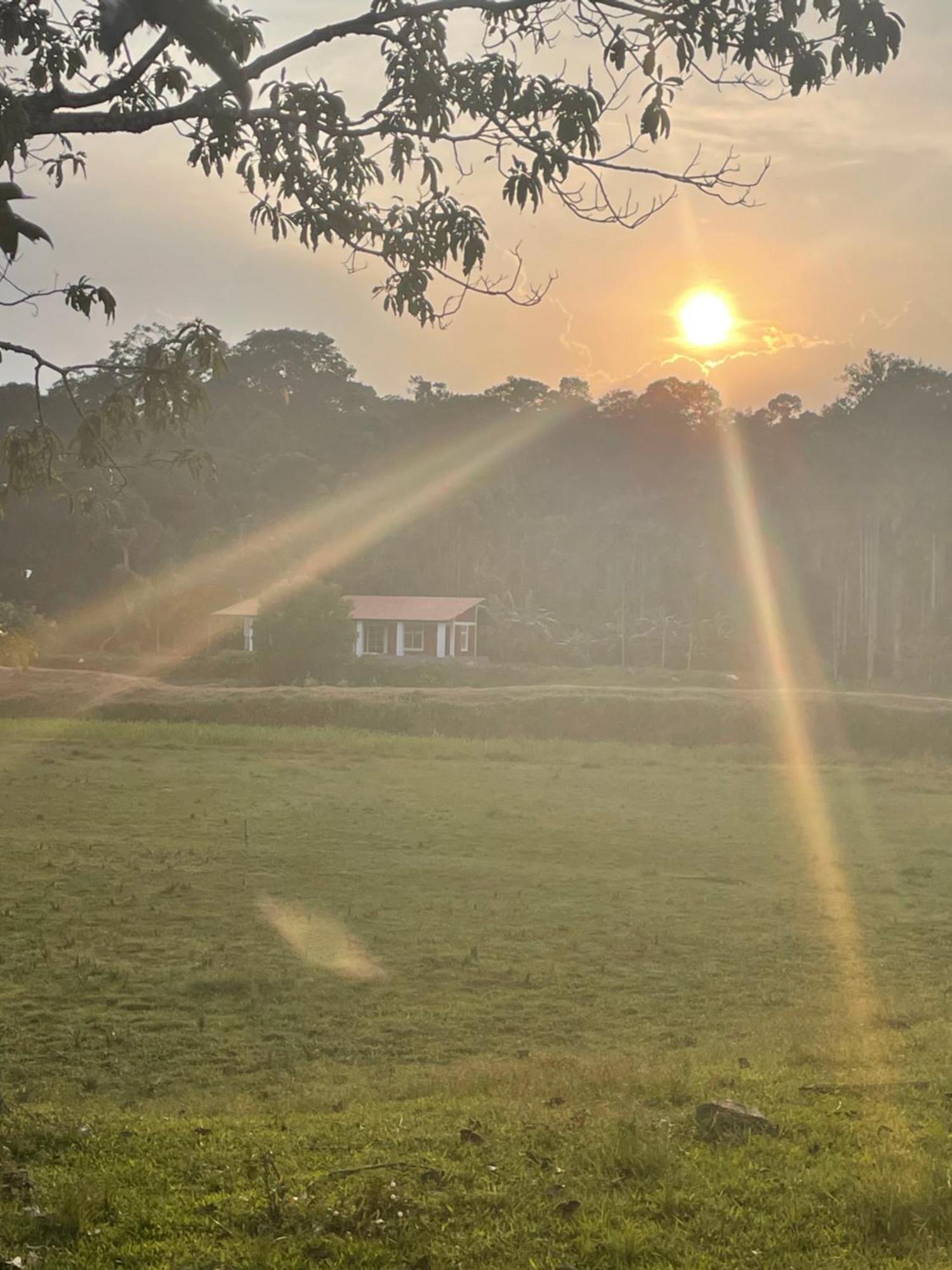 Lake Ripples - Farmstay & Camping Ponnampet 외부 사진