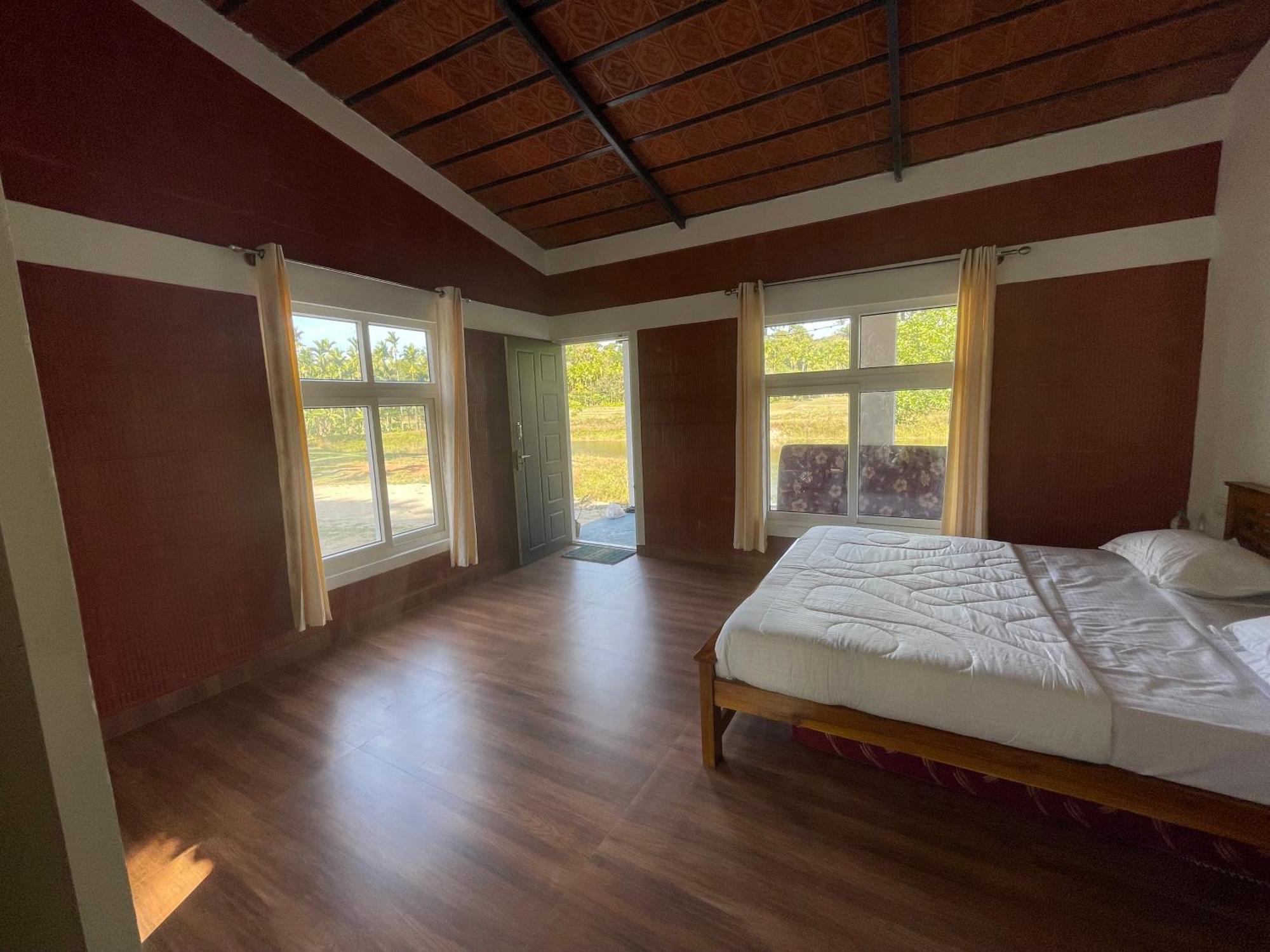 Lake Ripples - Farmstay & Camping Ponnampet 외부 사진